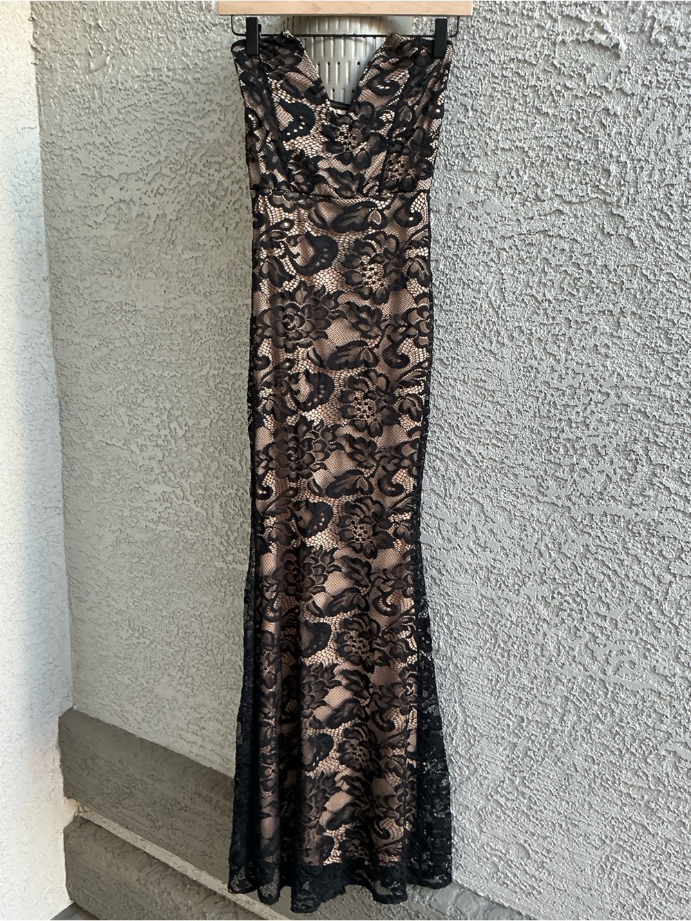 NWT Lulu’s Sexy Sophistication Black Lace Strapless Trumpet Maxi Dress Bodycon - Picture 3 of 13